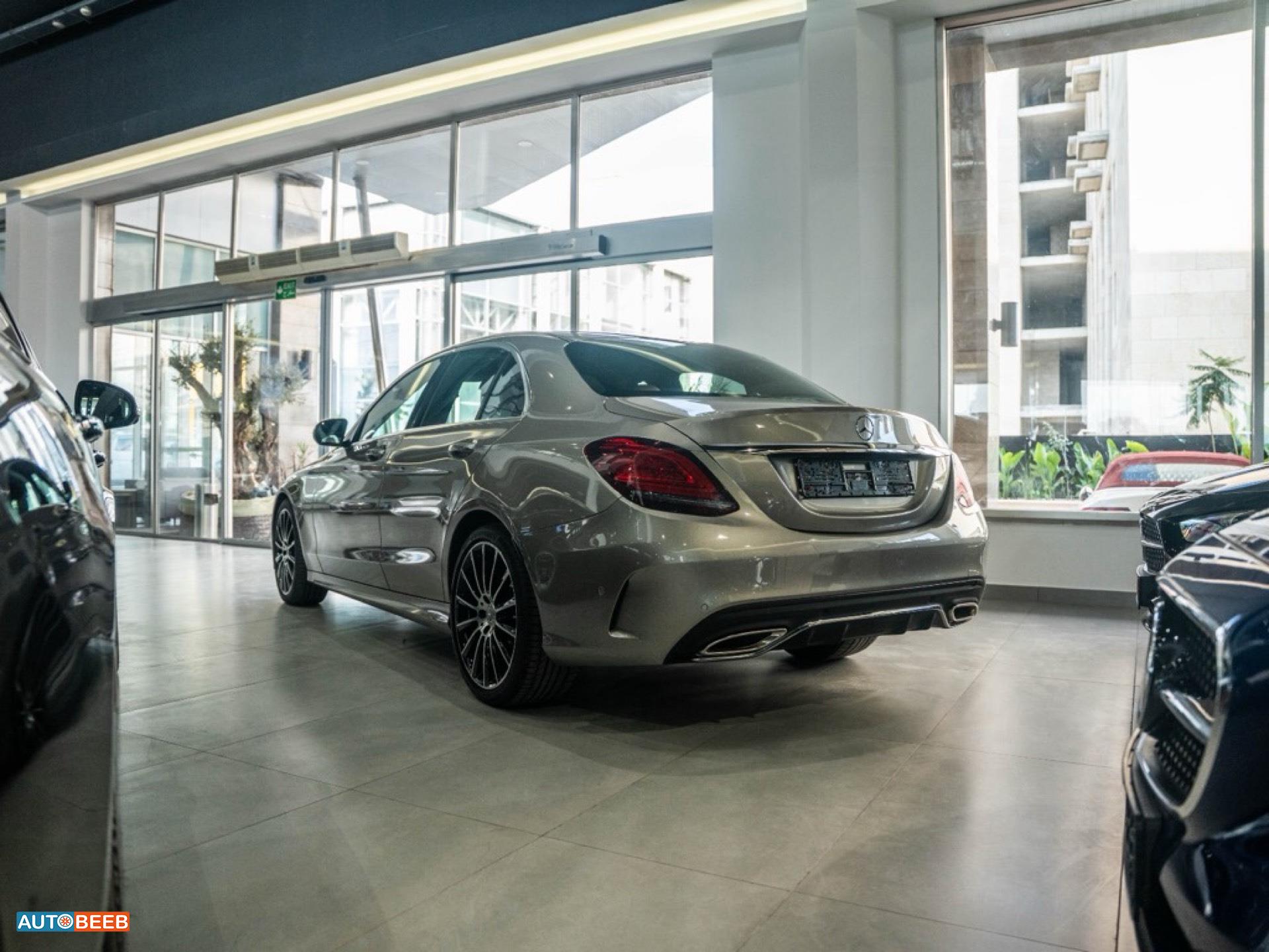 مرسيدس بنز C200 2020