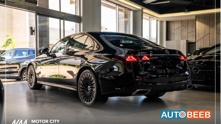 Mercedes Benz E200 2025