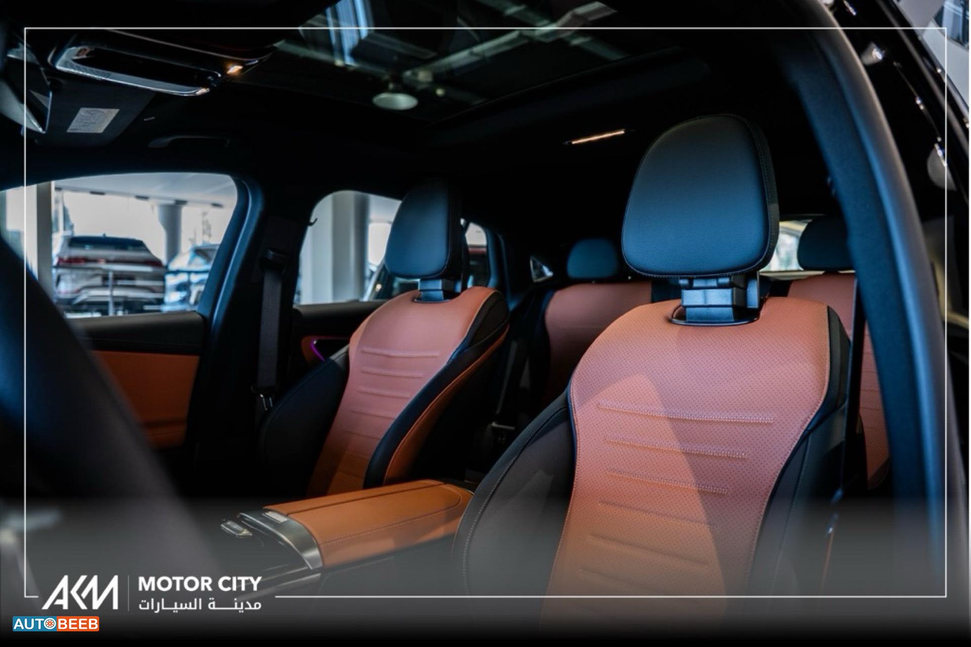 مرسيدس بنز GLC200 2024