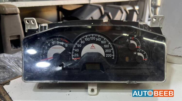 Cabin  Dashboard Mitsubishi Lancer