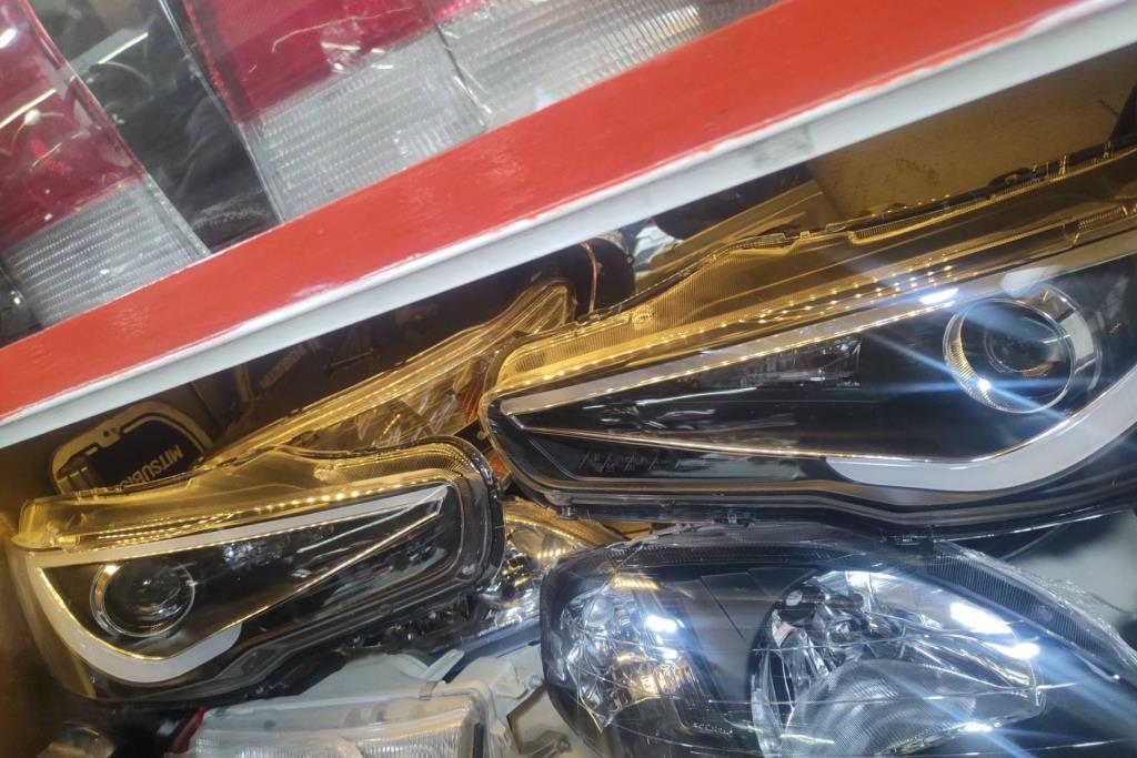 Lights Front light Mitsubishi Lancer