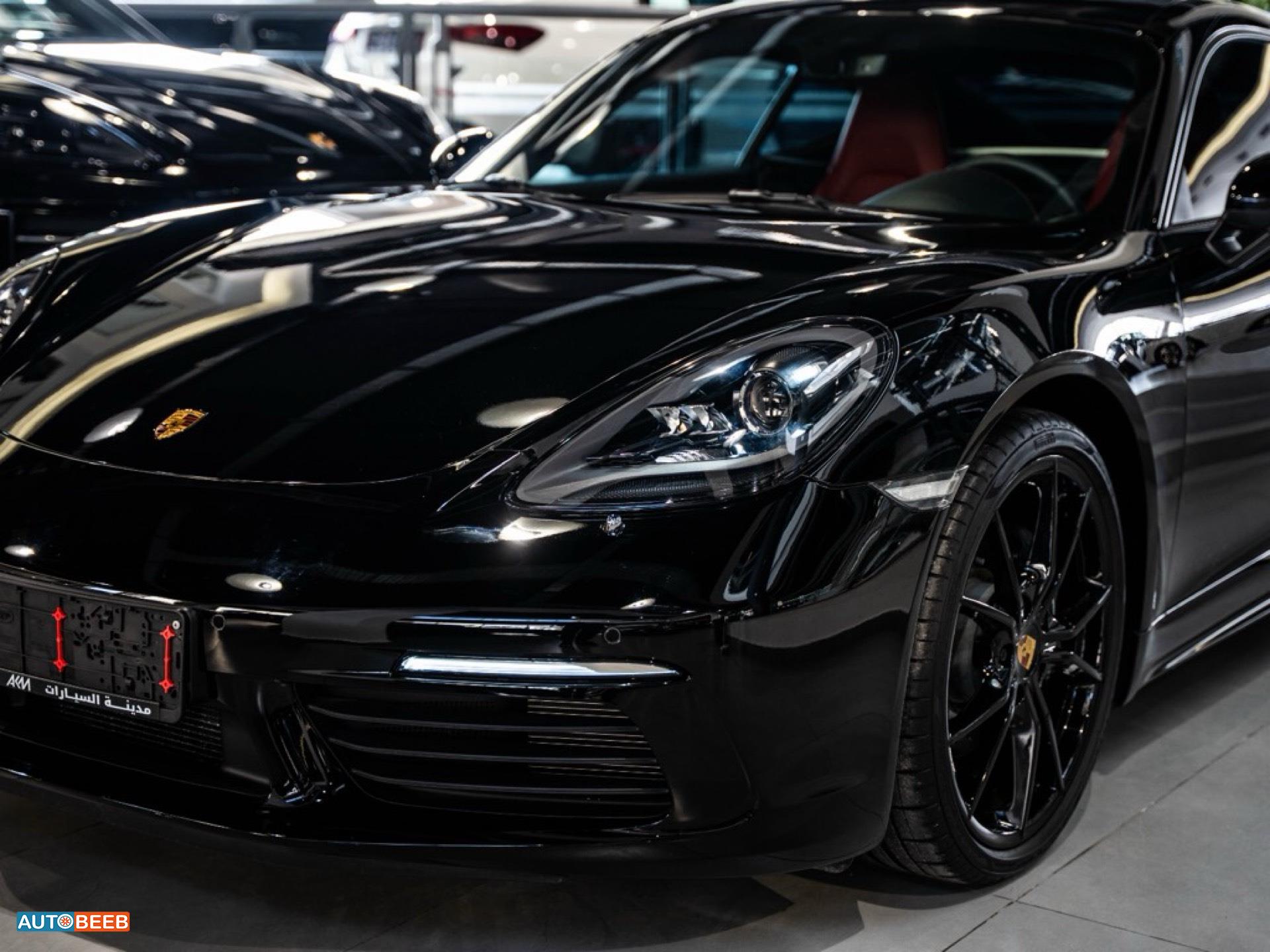 بورش كايمان 2024