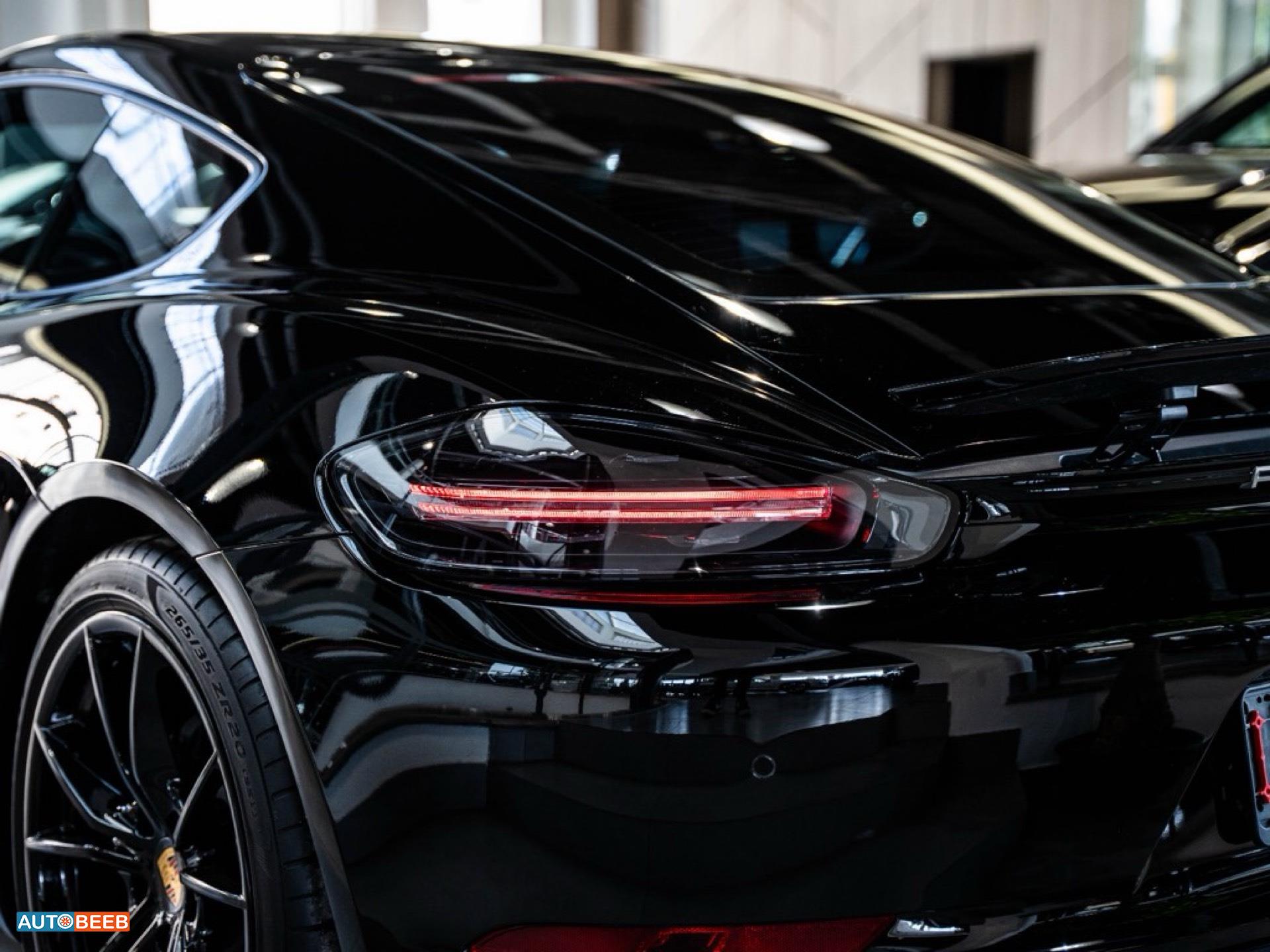 بورش كايمان 2024