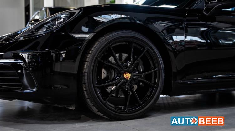 بورش كايمان 2024