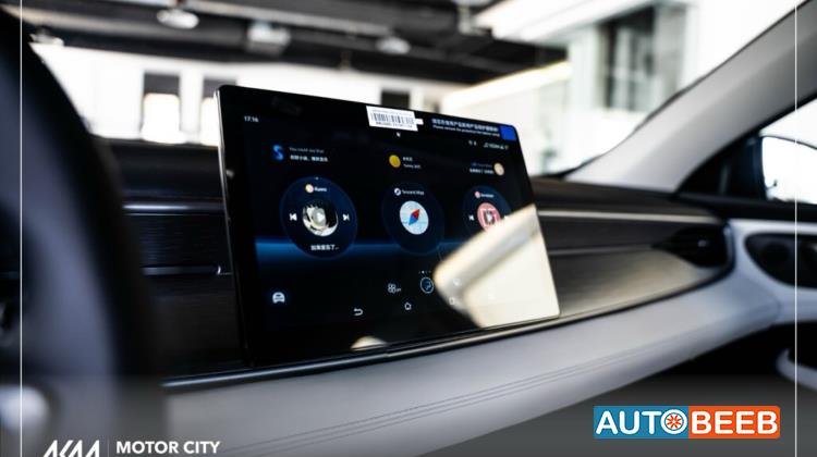 بي واي دي سيل 2025