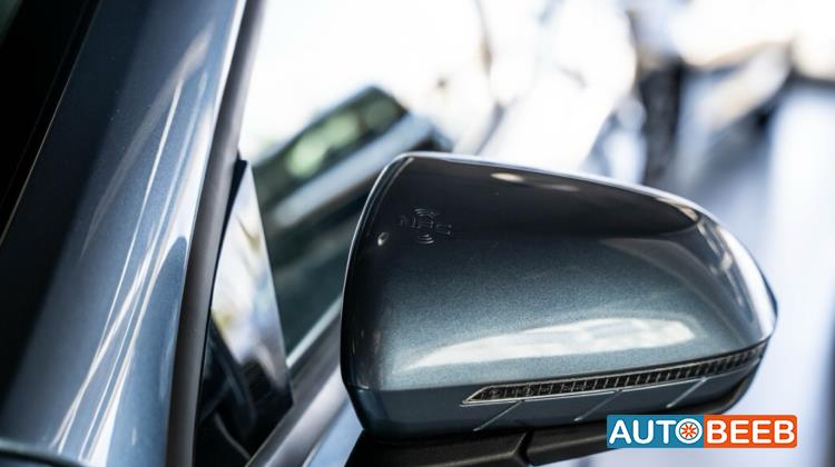 بي واي دي سيل 2025