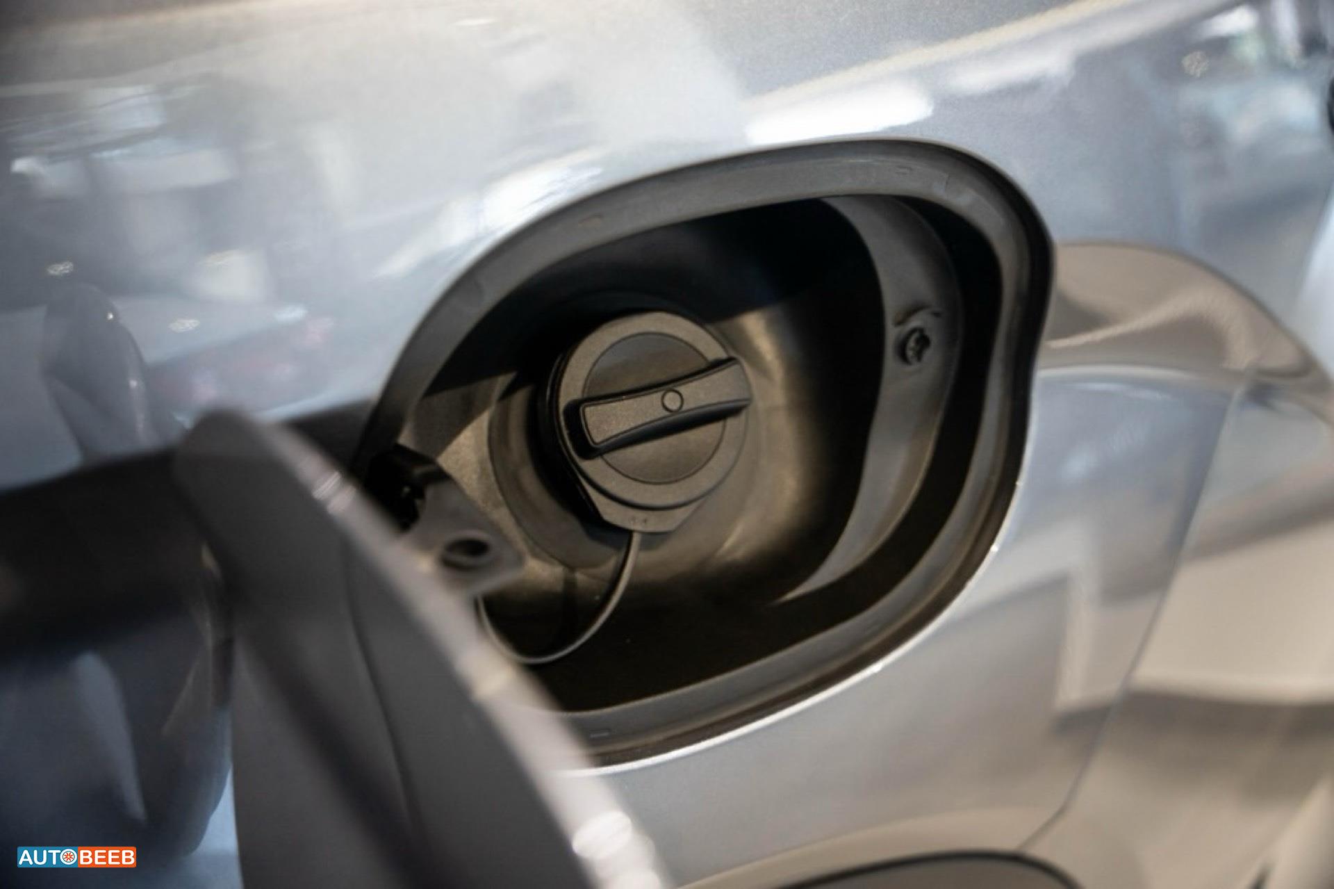 بي واي دي تانج 2025