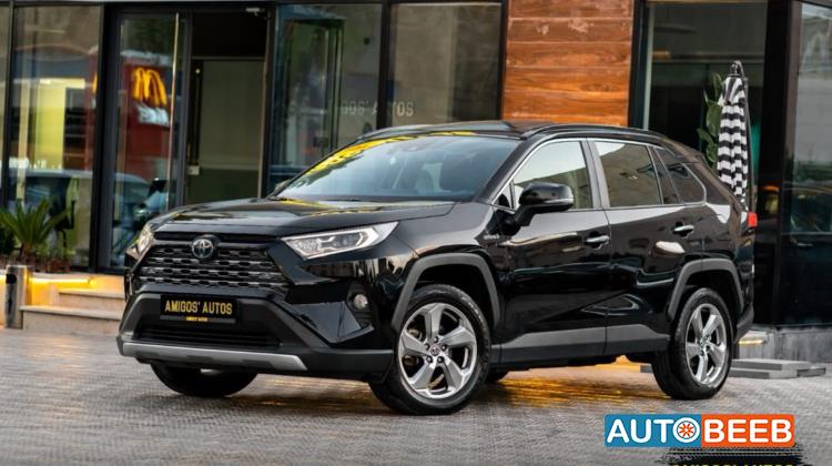 Toyota RAV4 2021