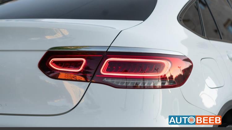 Mercedes Benz GLC200 2021