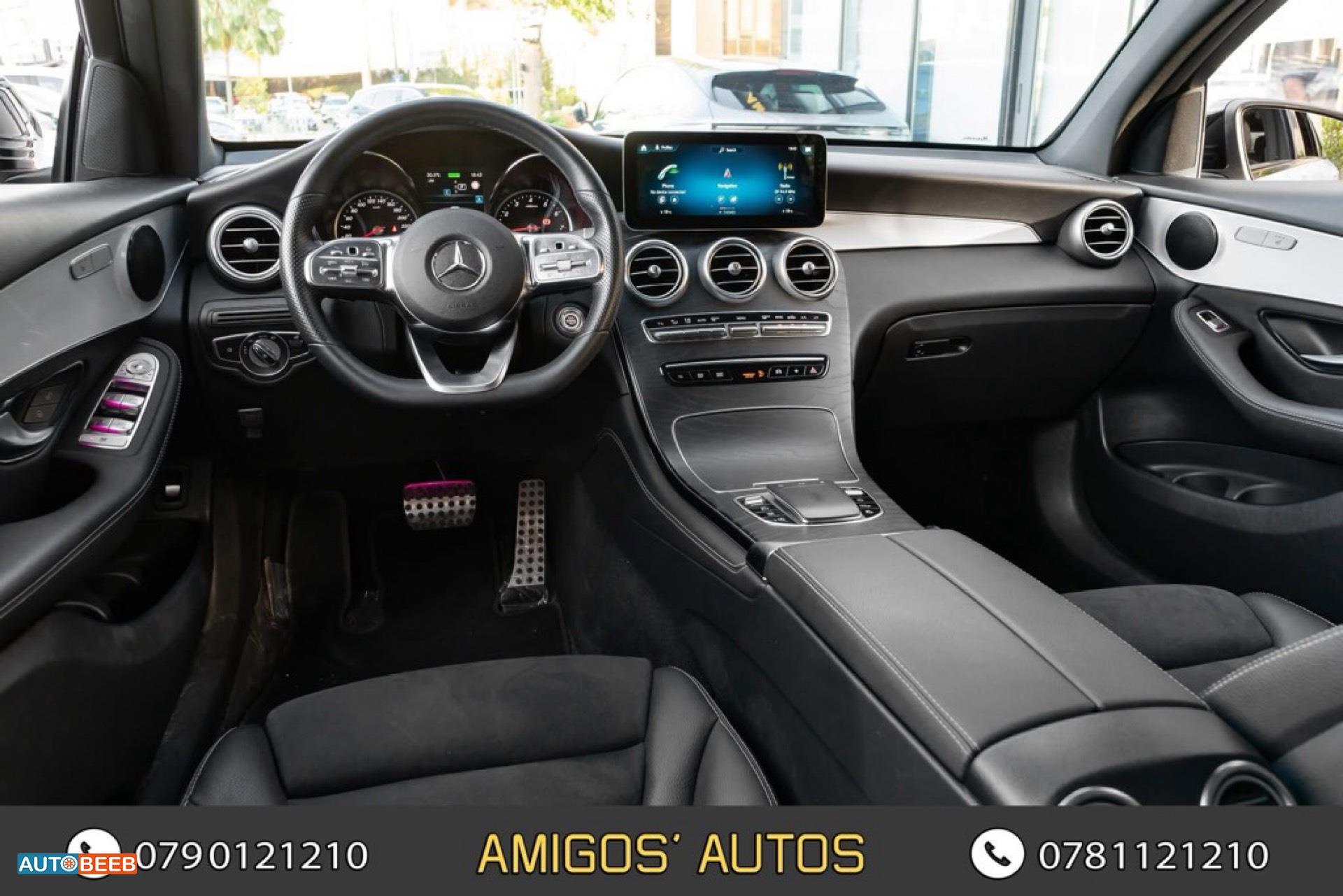 Mercedes Benz GLC200 2021