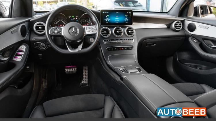 Mercedes Benz GLC200 2021