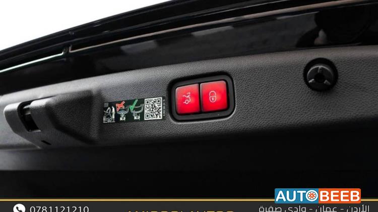 Mercedes Benz E200 2025