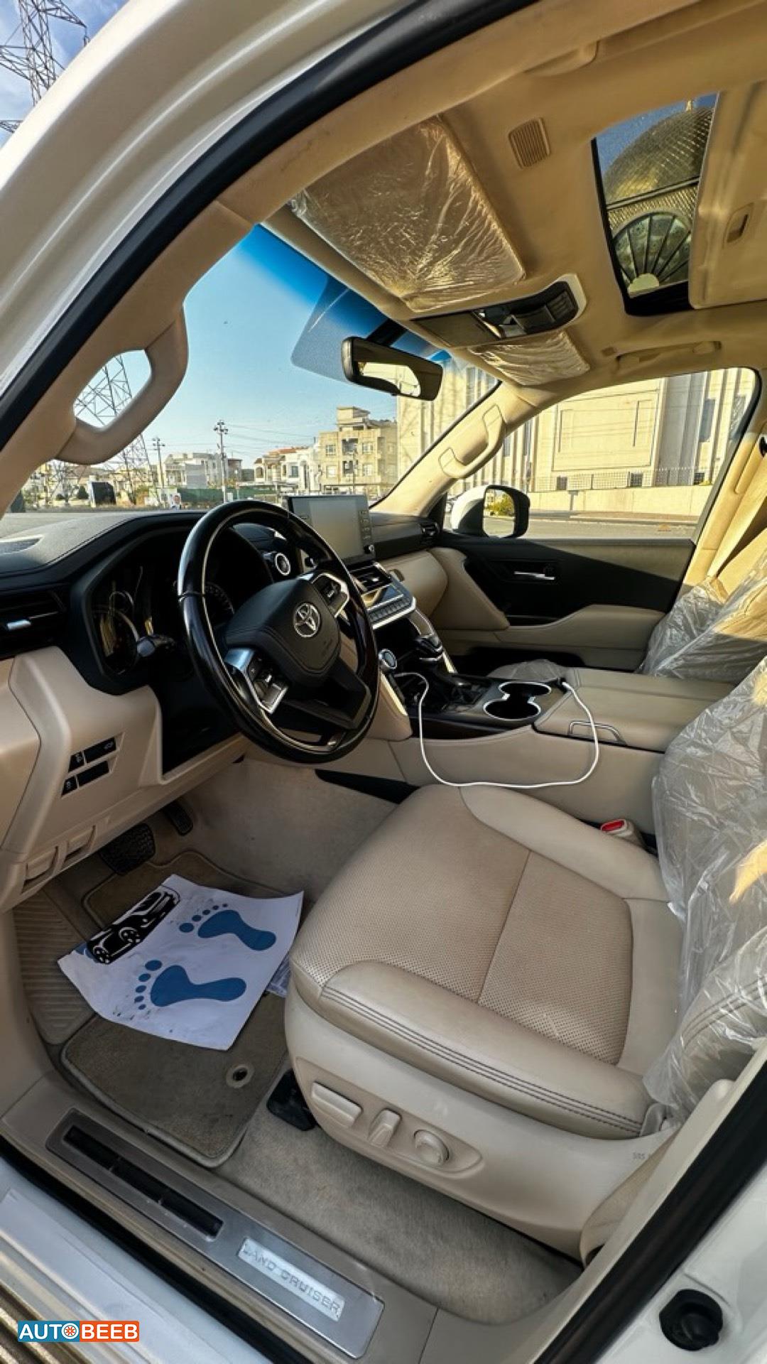 تويوتا لاندكروزر 2022