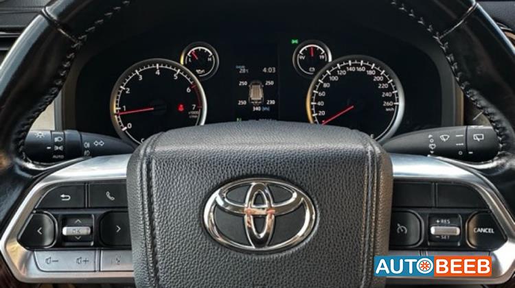 تويوتا لاندكروزر 2022