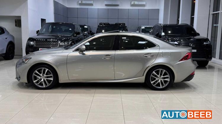 Lexus IS200 2017