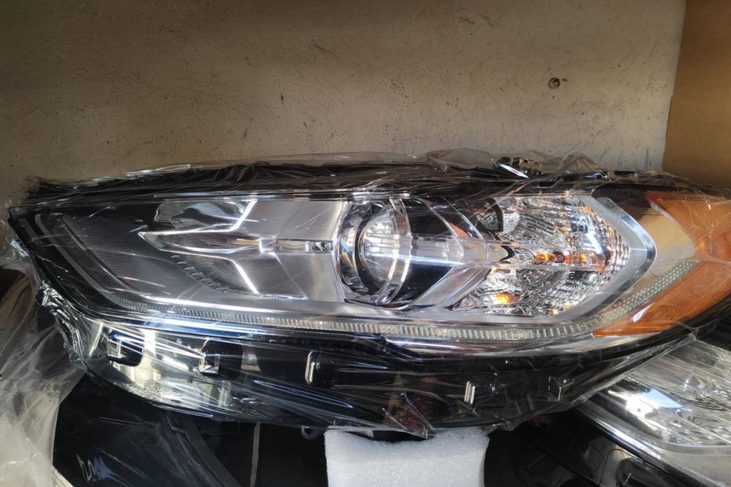 Lights Front light Ford Fusion