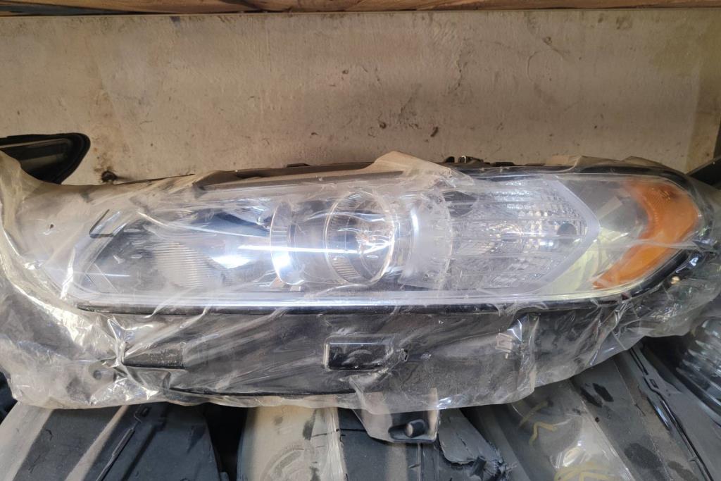 Lights Front light Ford Fusion
