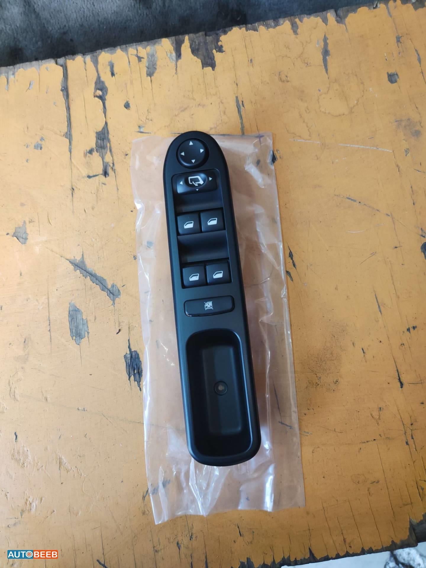 Cabin  Control buttons Peugeot 307