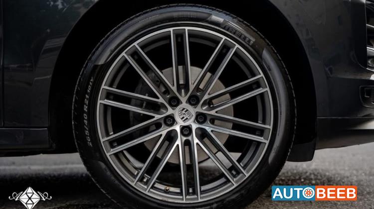 بورش ماكان 2020