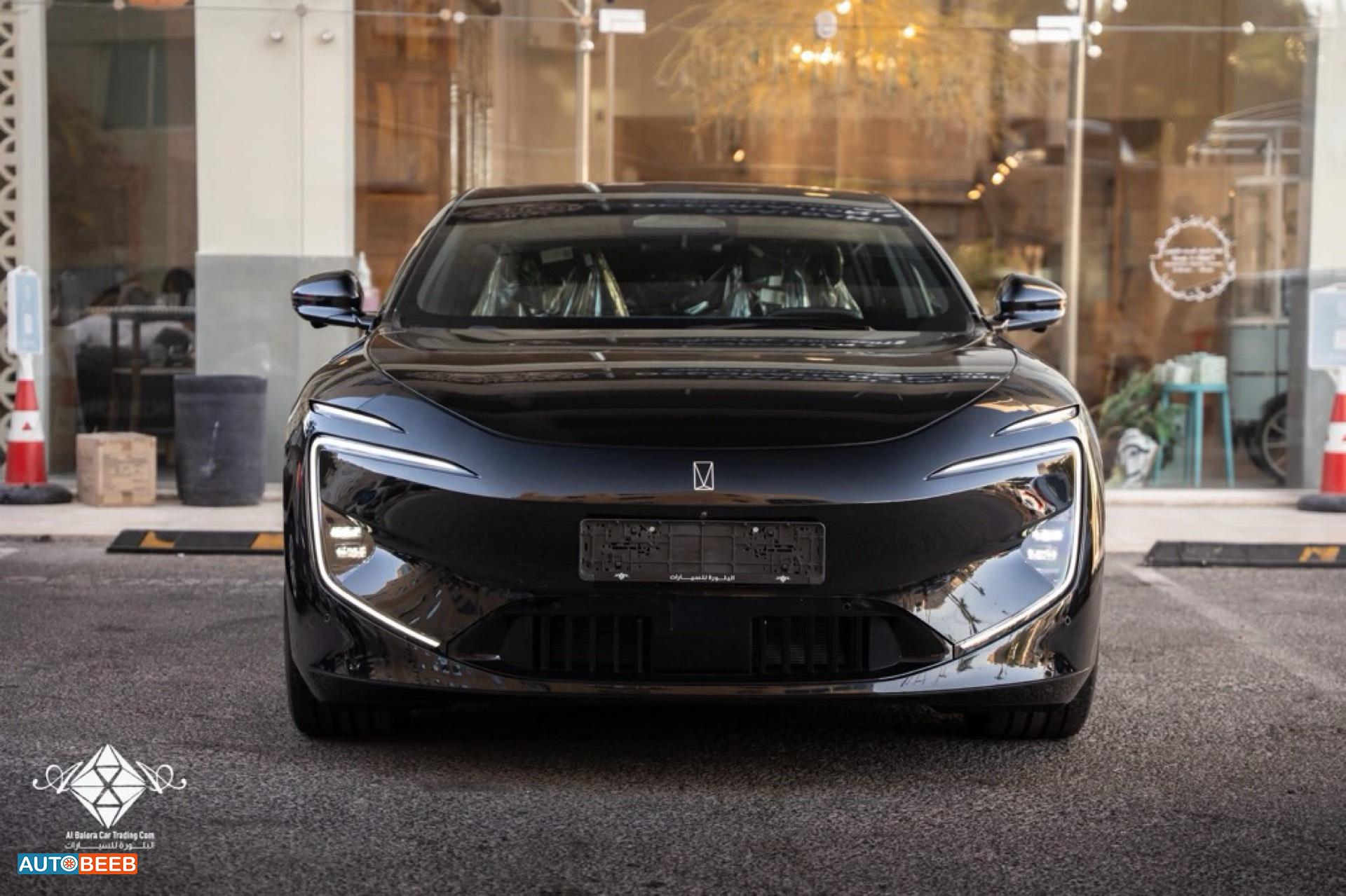 Avatr Model 012 2025