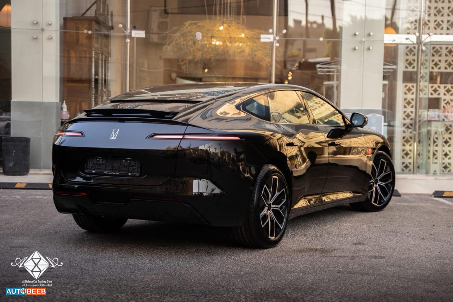 Avatr Model 012 2025