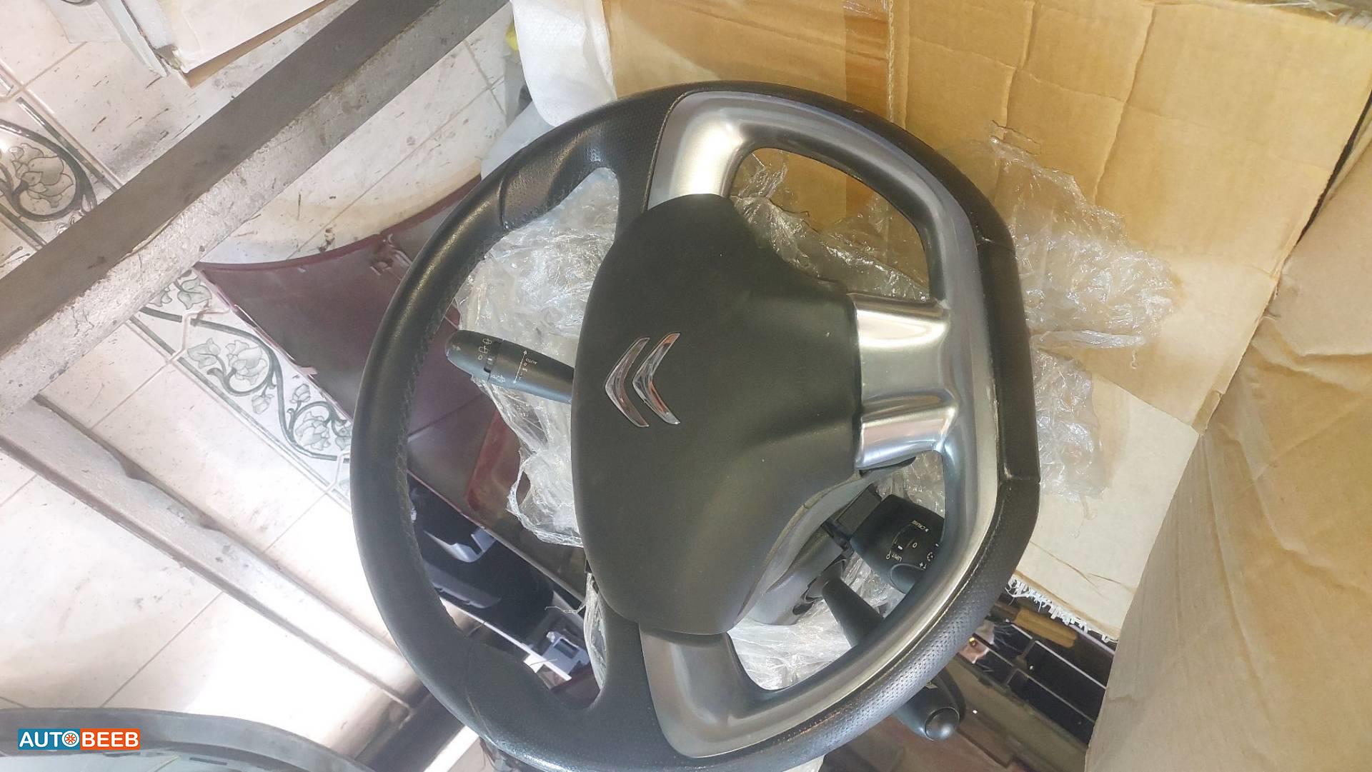 Cabin  Steering Wheel Citroen DS3