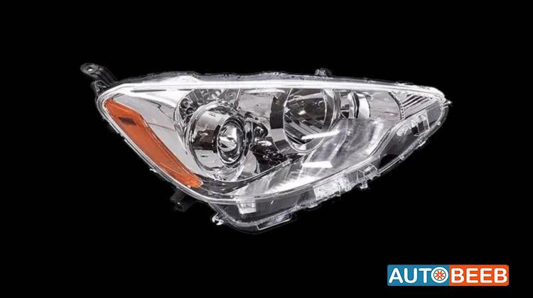 Lights Front light Toyota Prius C