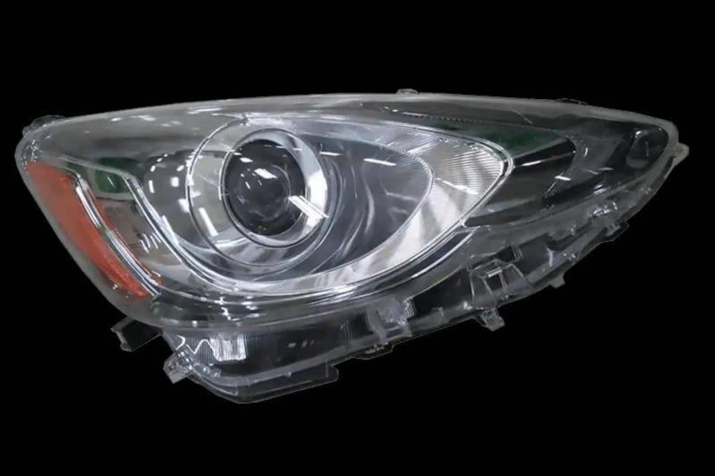 Lights Front light Toyota Prius C