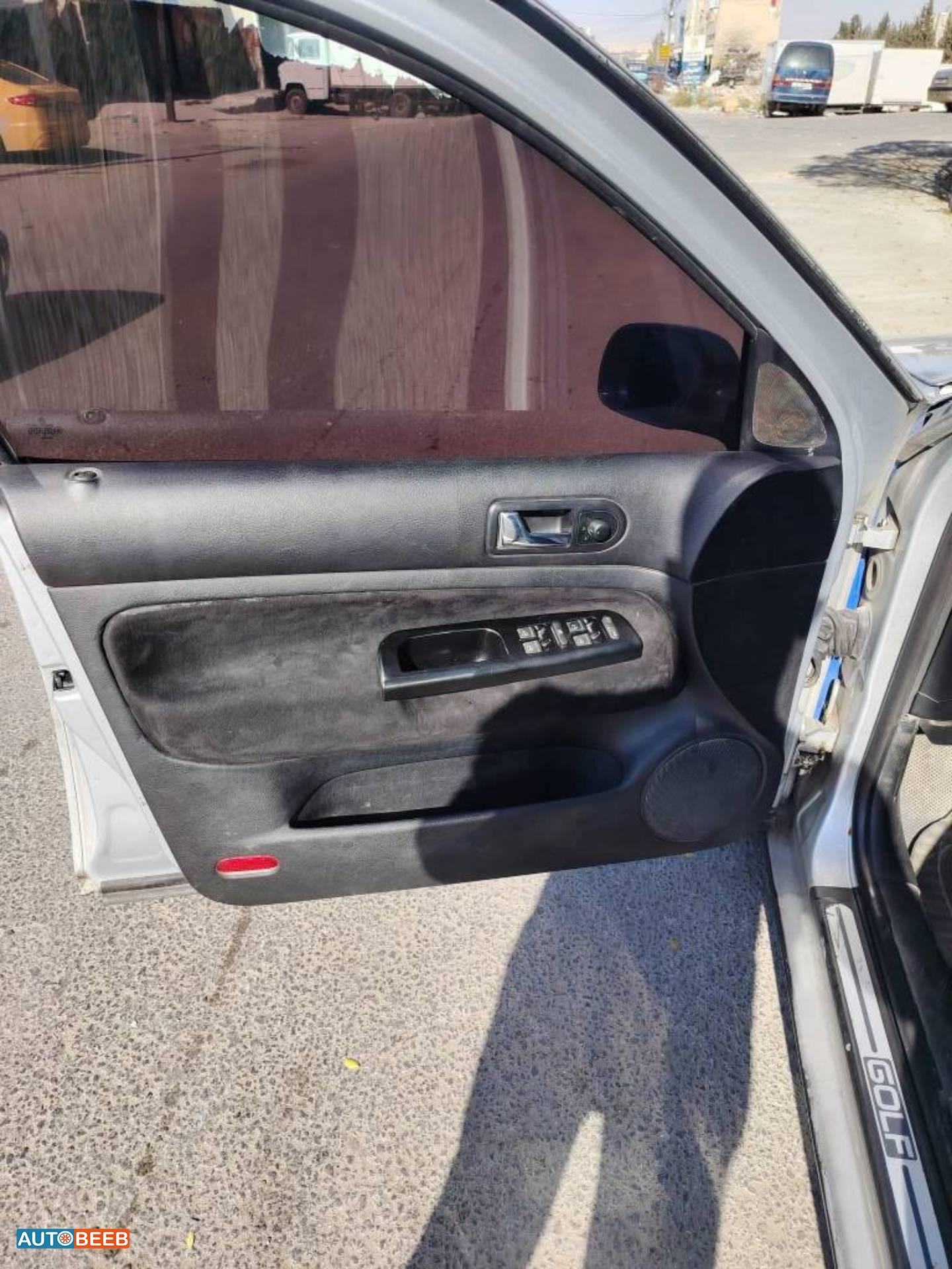 فولكس فاجن جولف MK 2001