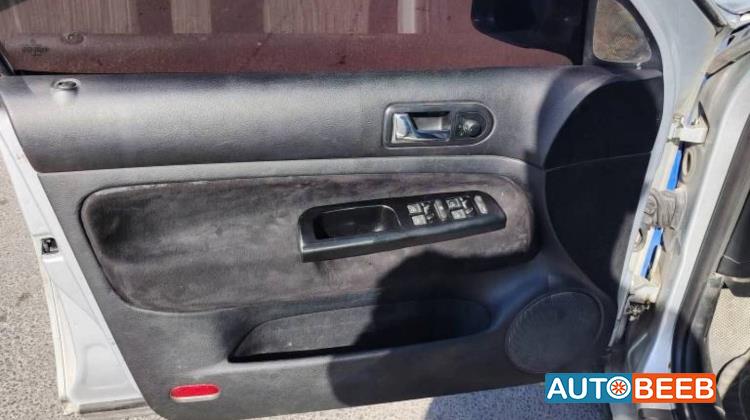 فولكس فاجن جولف MK 2001