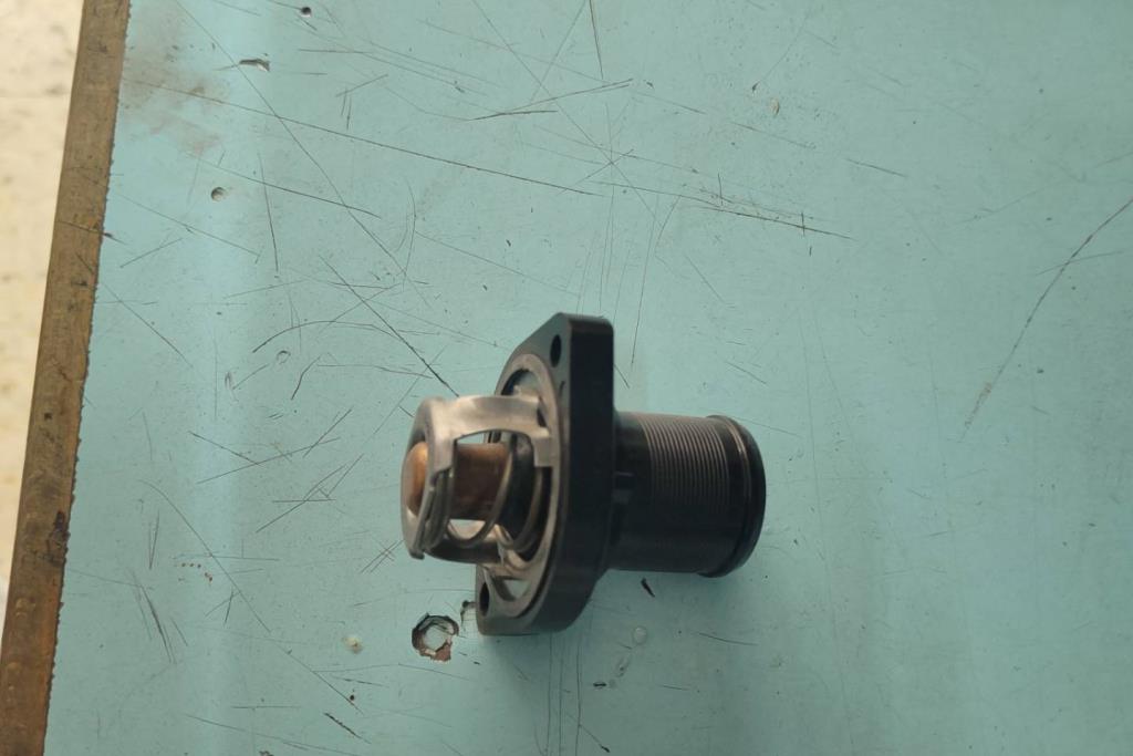 تيرموس حرارة بيجو 206 2007 2008 2009 2010 2011 2012 2013 2014 2015