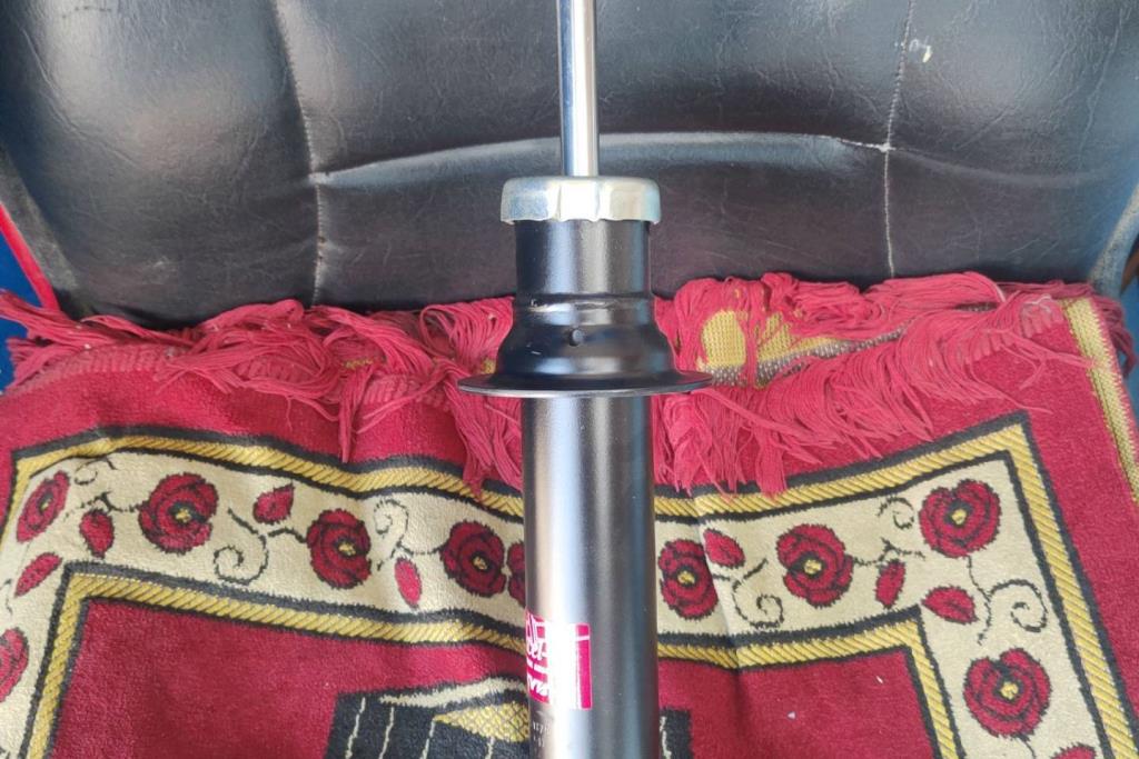 صنوبرص امامي بيجو 407 2005 2006 2007 2008 2009 2010 2011 ماتور 2000