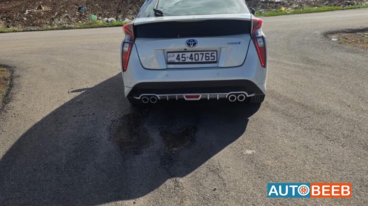 تويوتا بريوس 2018