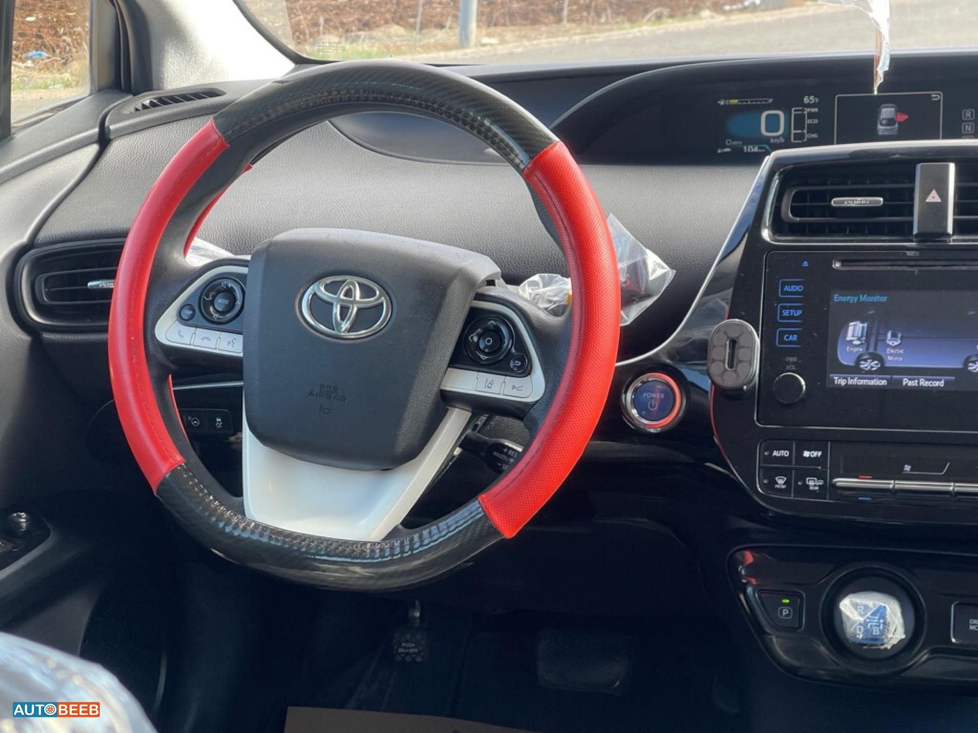 تويوتا بريوس 2018