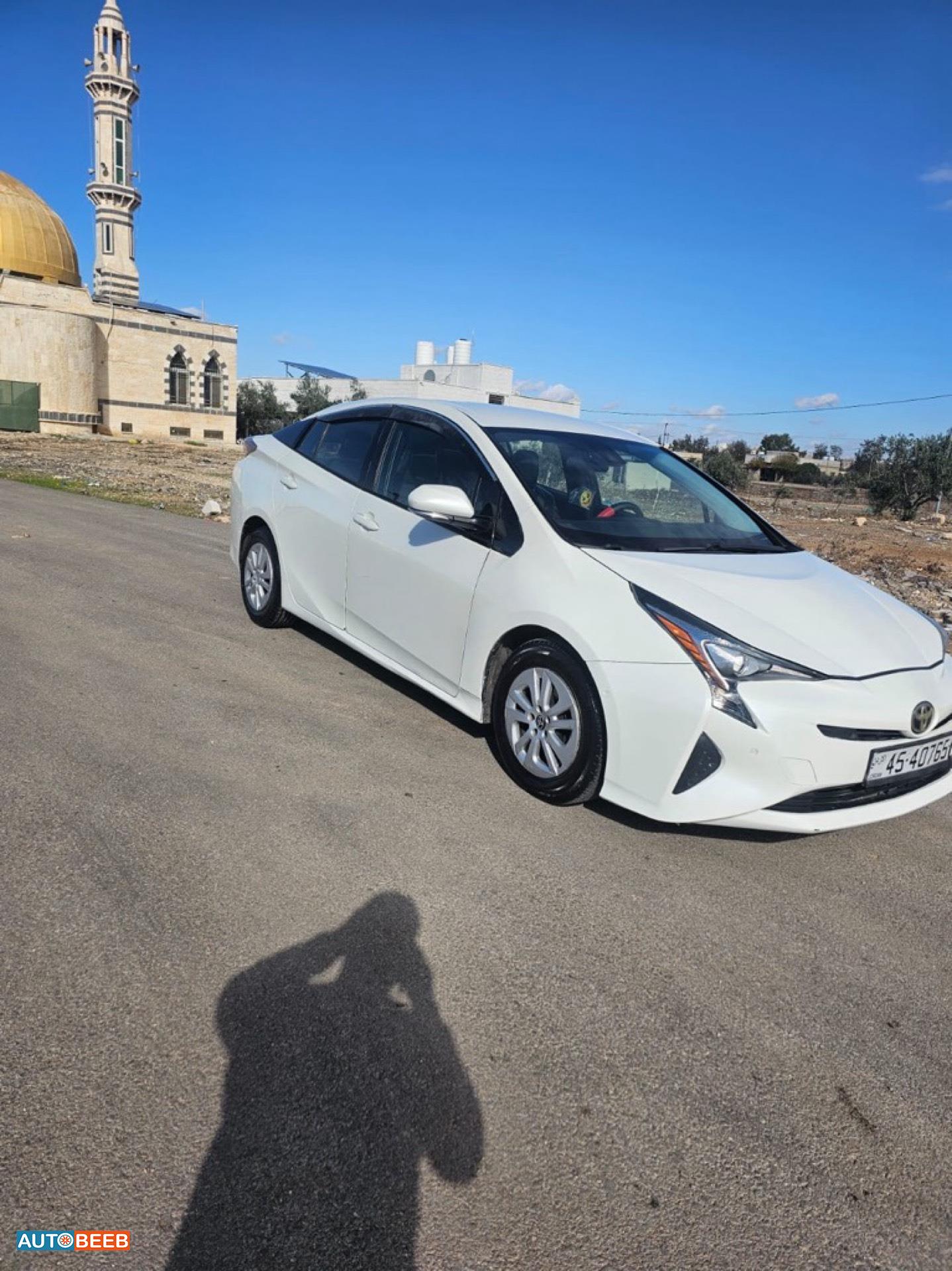 تويوتا بريوس 2018