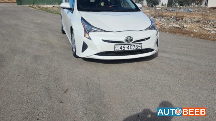 تويوتا بريوس 2018