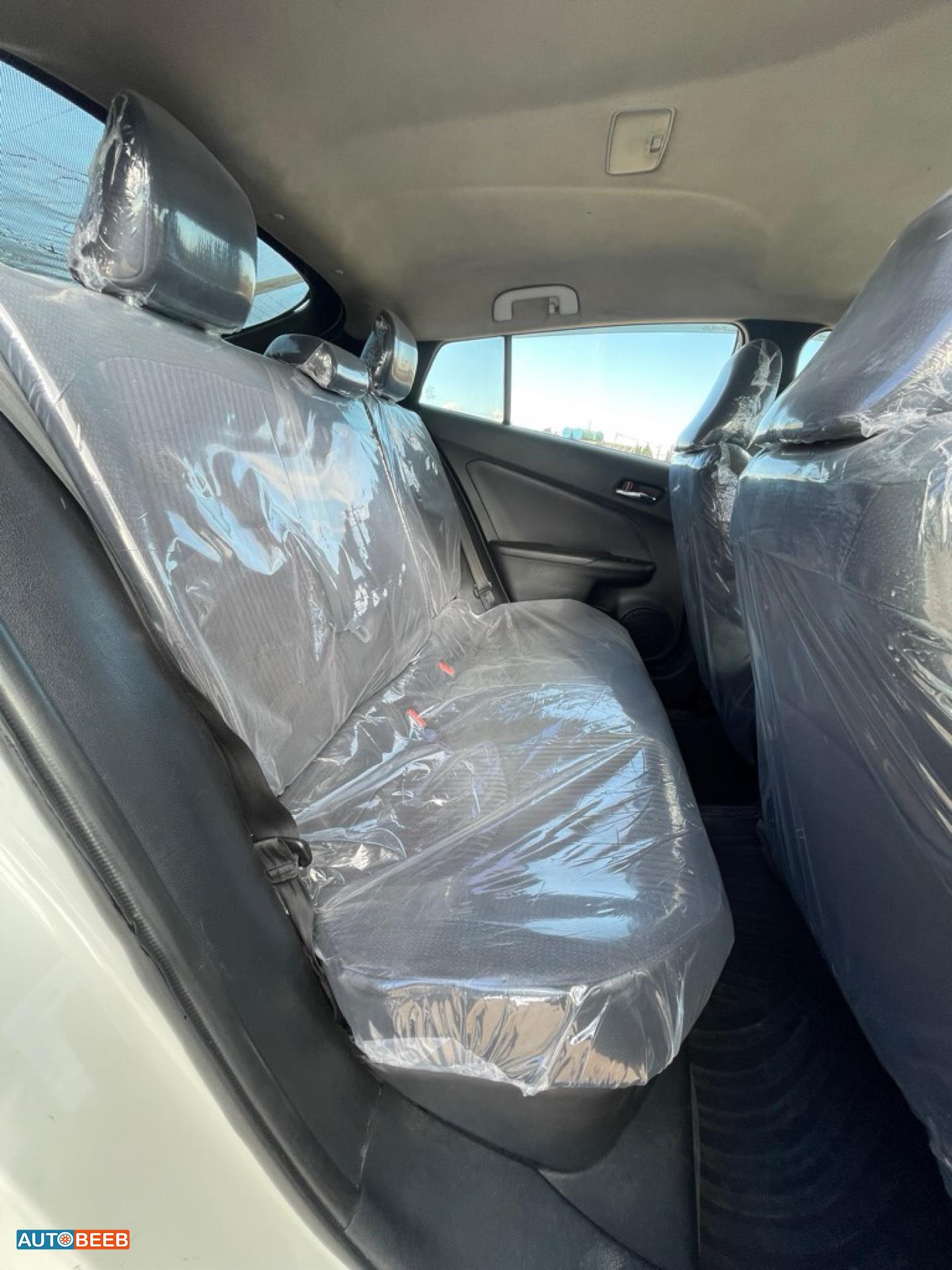 تويوتا بريوس 2018