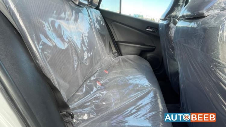 تويوتا بريوس 2018