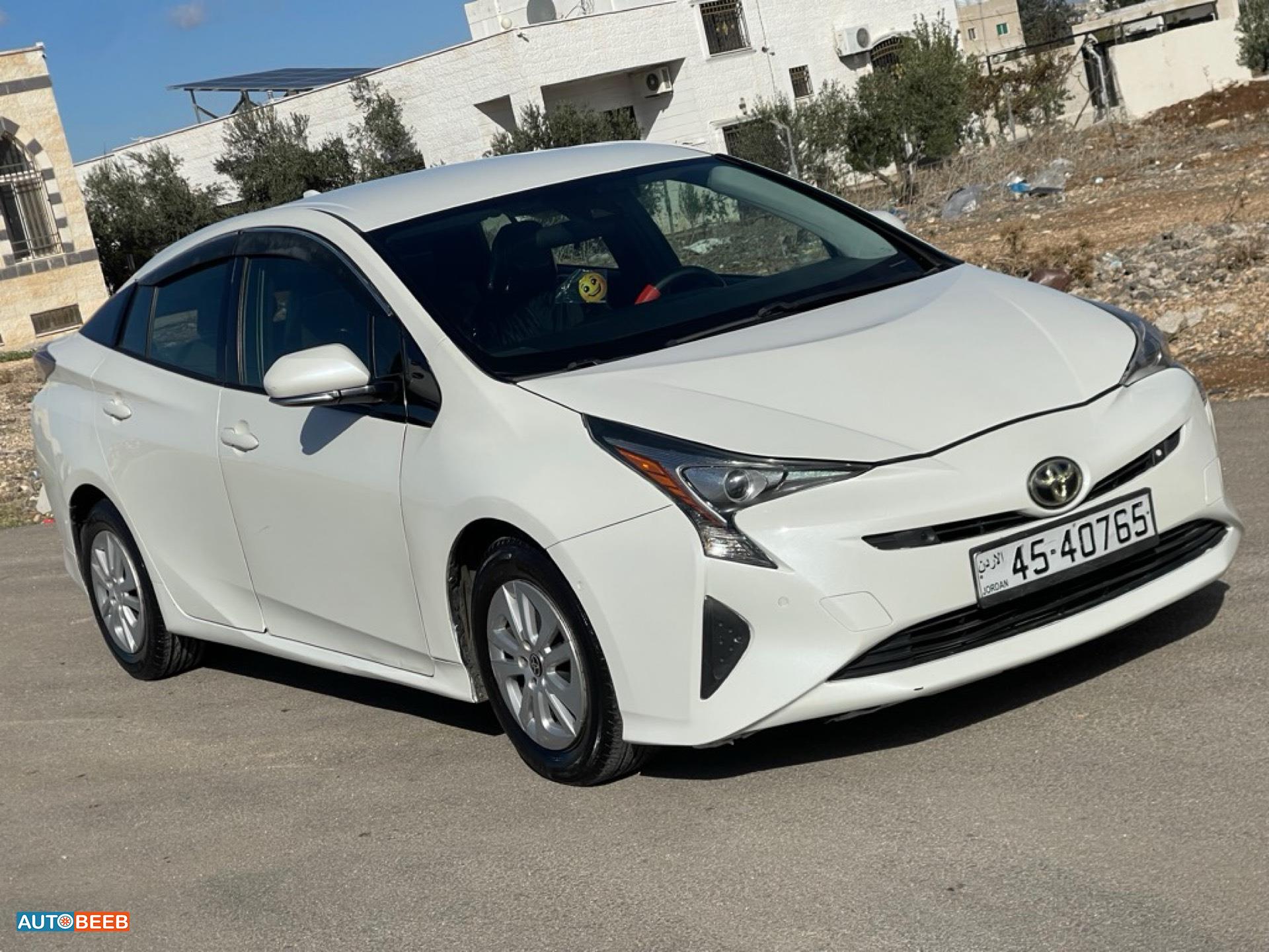 تويوتا بريوس 2018