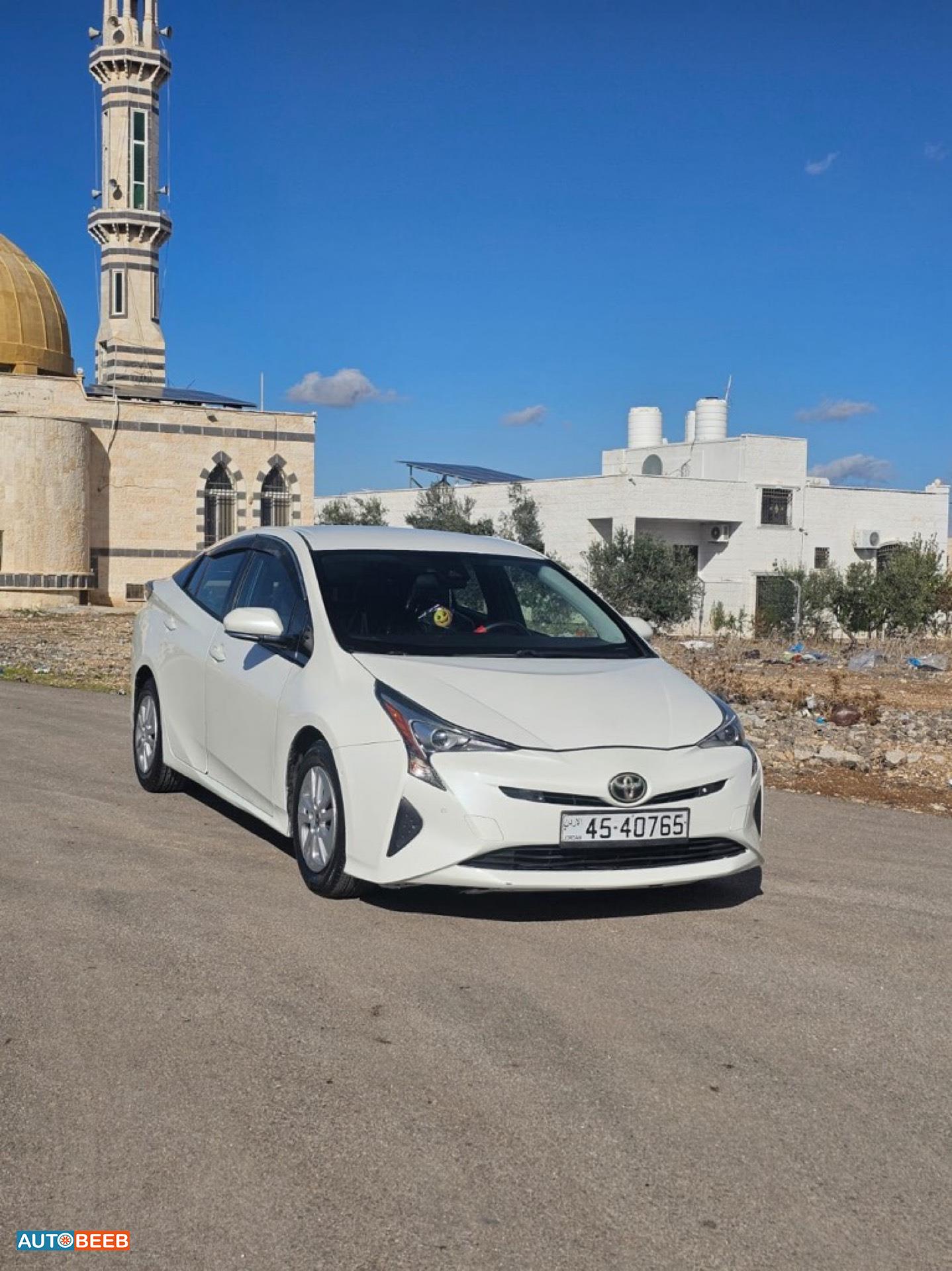 تويوتا بريوس 2018