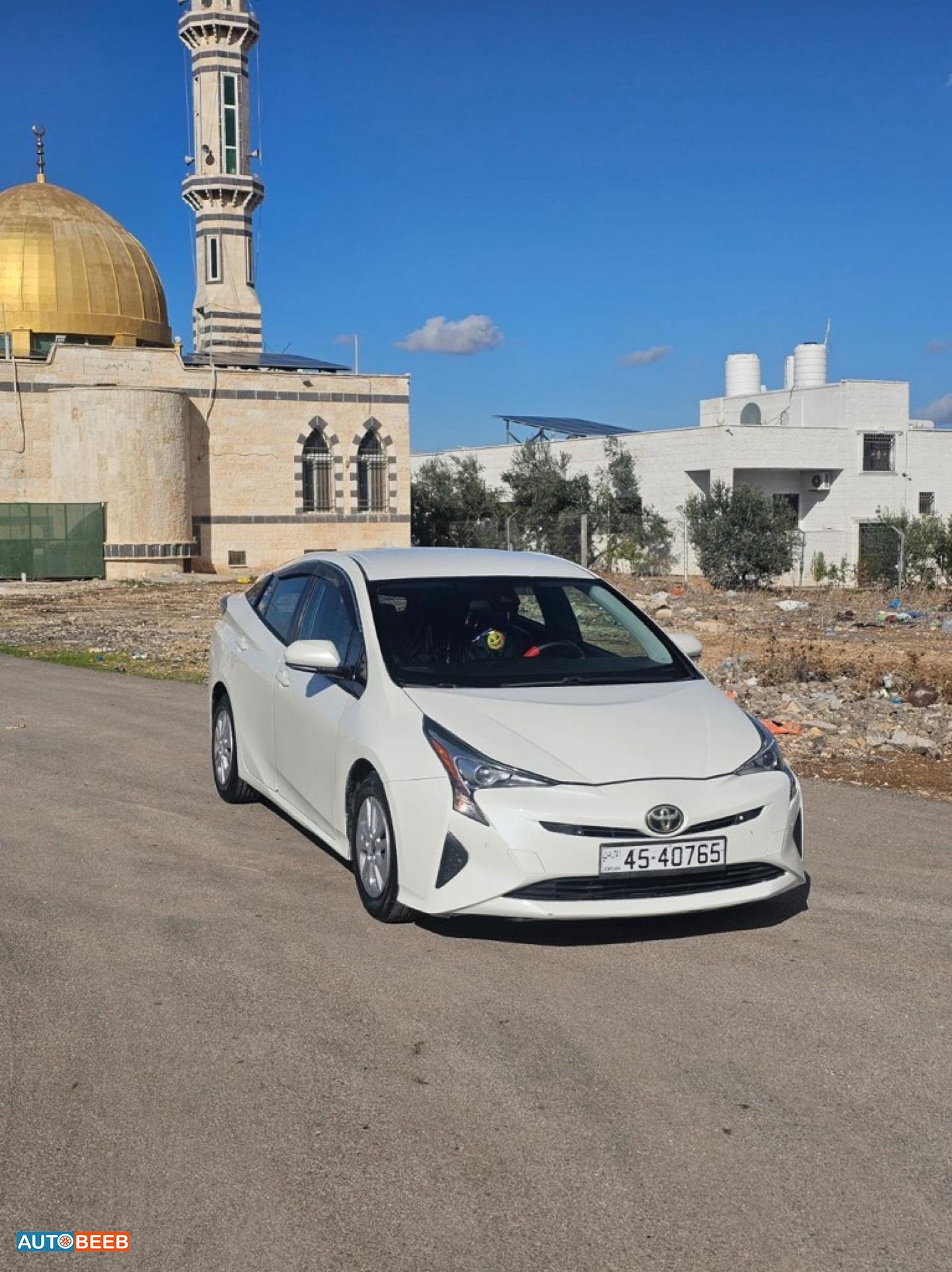 تويوتا بريوس 2018