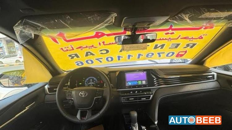 Toyota Camry 2025