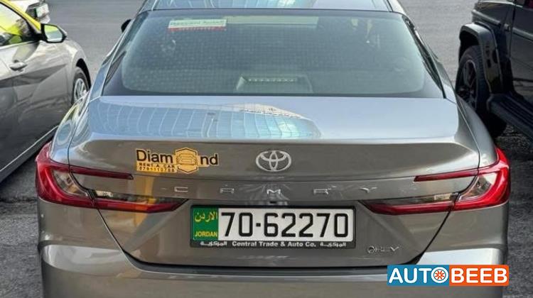 Toyota Camry 2025