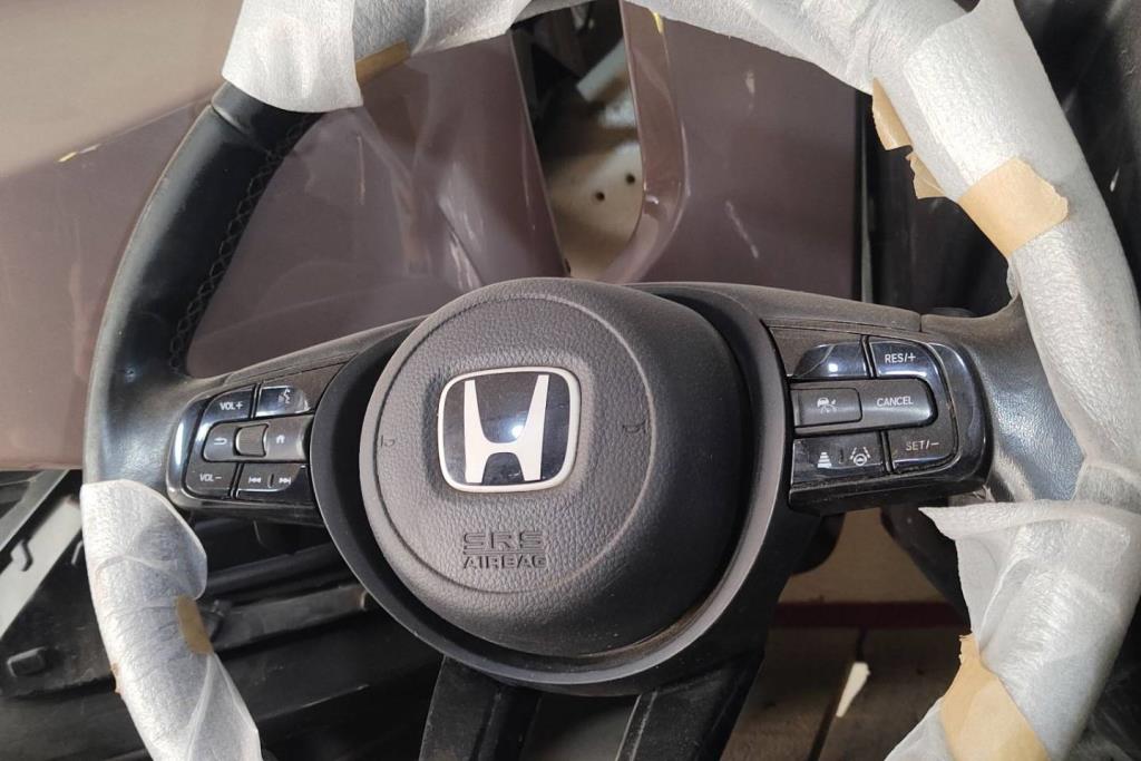 ستيرنج هوندا e ns1 2022 2023