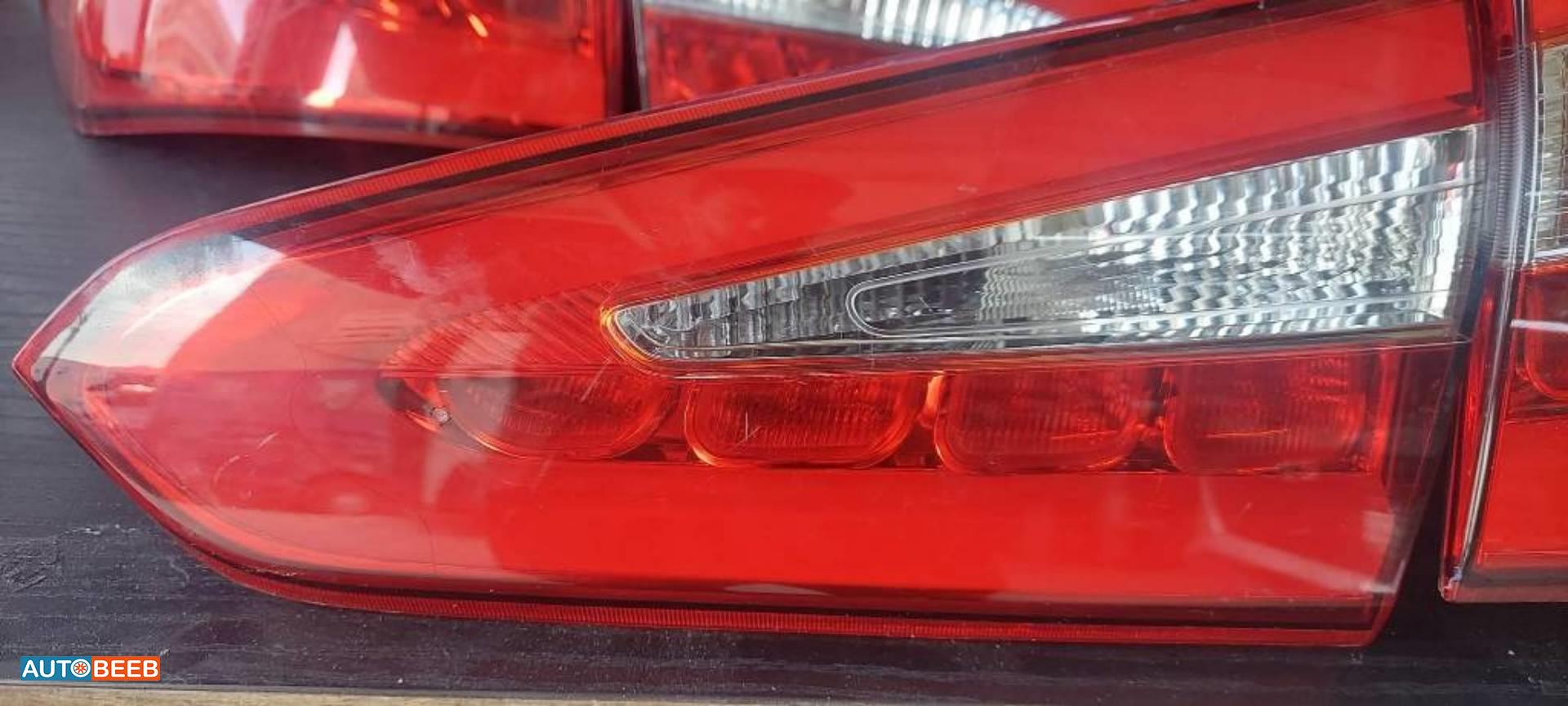 عاكسة خلفية يمين شمال كيا سيراتو 2017 2018