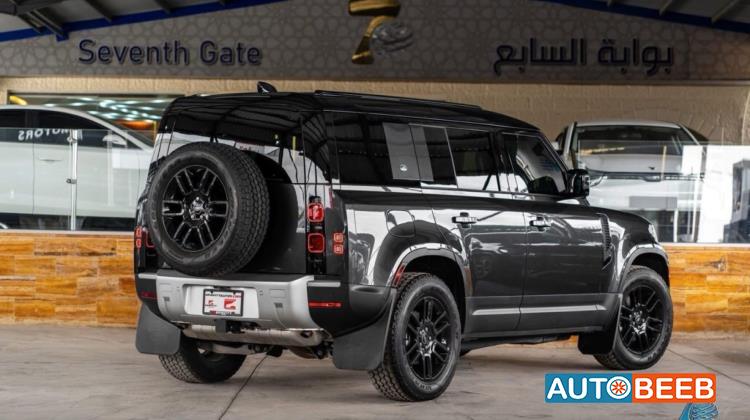 Land Rover Defender 2024