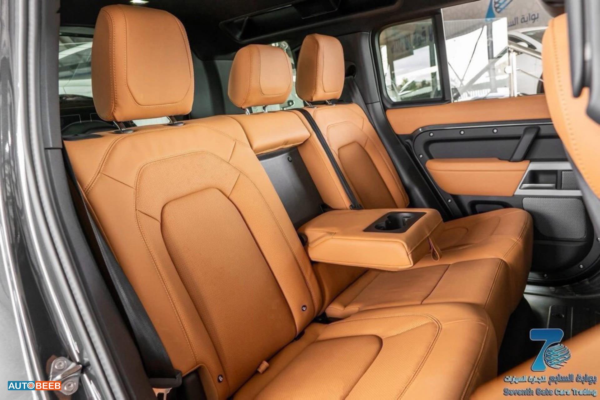 Land Rover Defender 2024