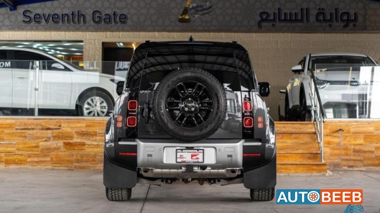 Land Rover Defender 2024