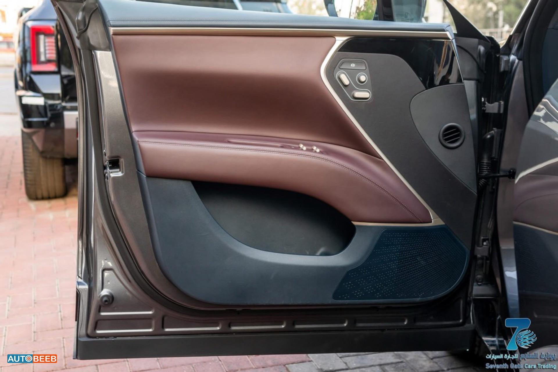 Avatr Model 011 2023