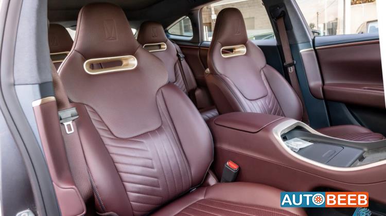 Avatr Model 011 2023